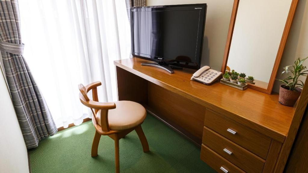 Peace Land Kume Hotel